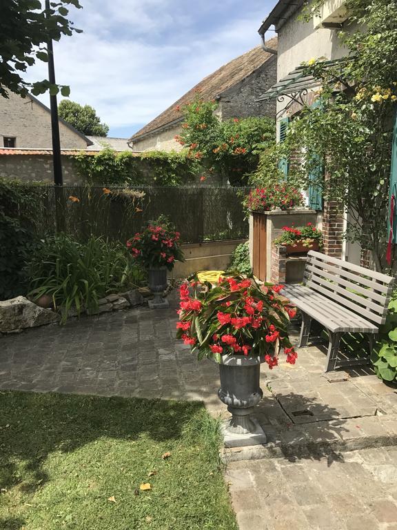 Residence La Beauceronne Ouarville Екстер'єр фото