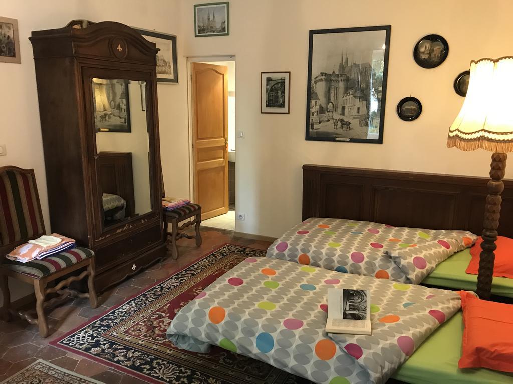 Residence La Beauceronne Ouarville Екстер'єр фото