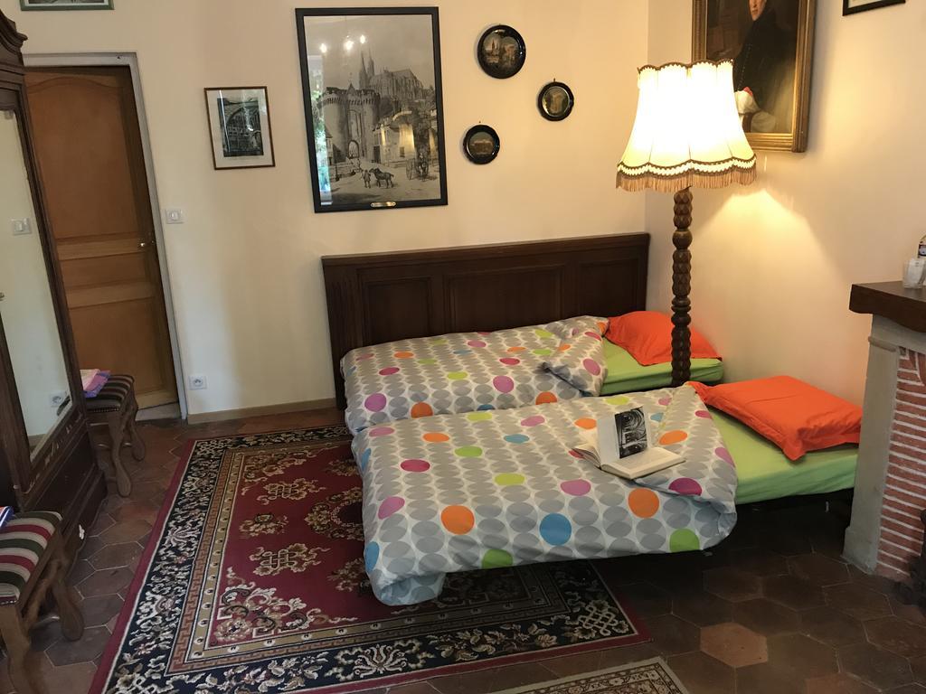 Residence La Beauceronne Ouarville Екстер'єр фото